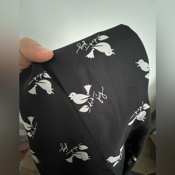 JUICY COUTURE Black SongBird Printed Long sleeve Blouse women’s size Medium - Picture 9 of 10